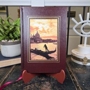 Great Journeys of the World DELUXE Book | Nat Geo Travel Venice Gondola Photo